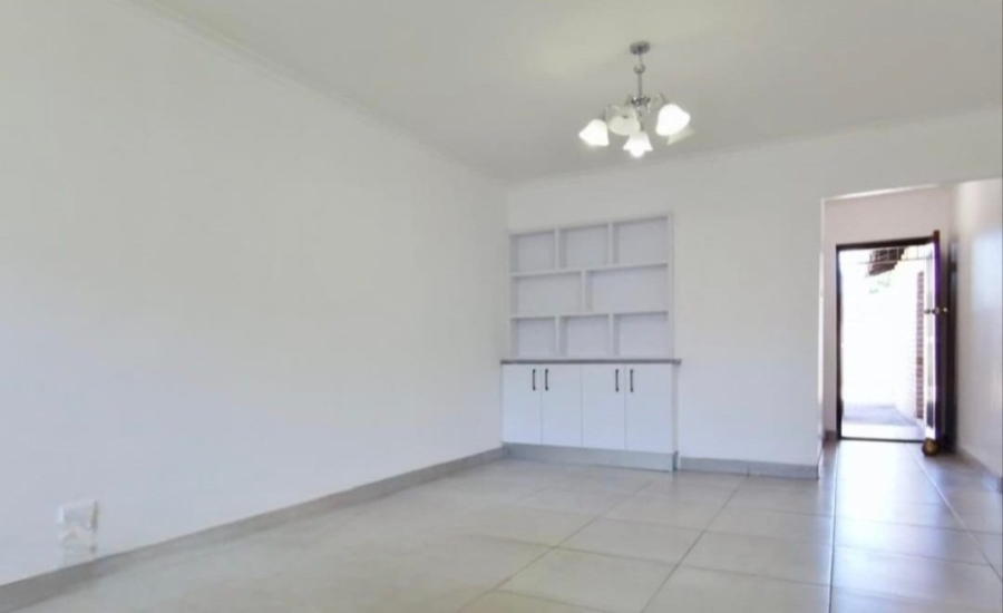 To Let 3 Bedroom Property for Rent in Charlo Eastern Cape